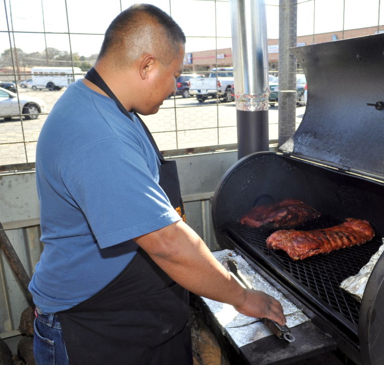 BIZ- Big LL's BBQ Bryan Correira 0264.JPG